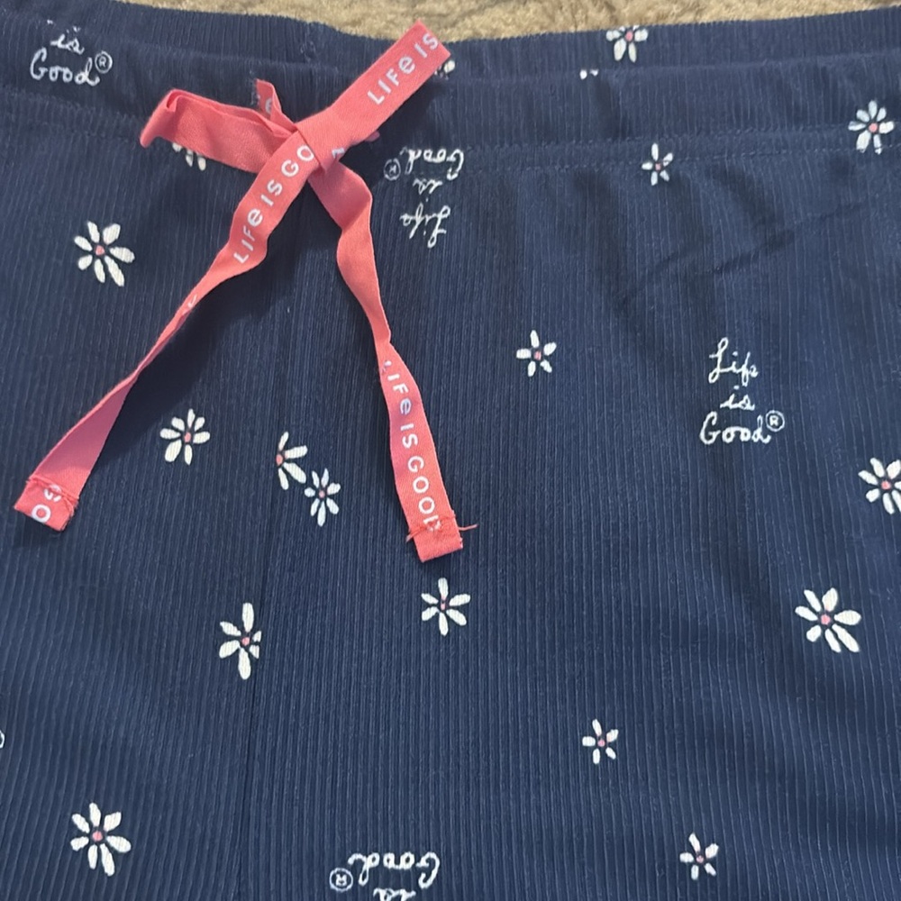 Life Is Good Blue Floral T-Shirt and Shorts Set - Picture 2 of 6